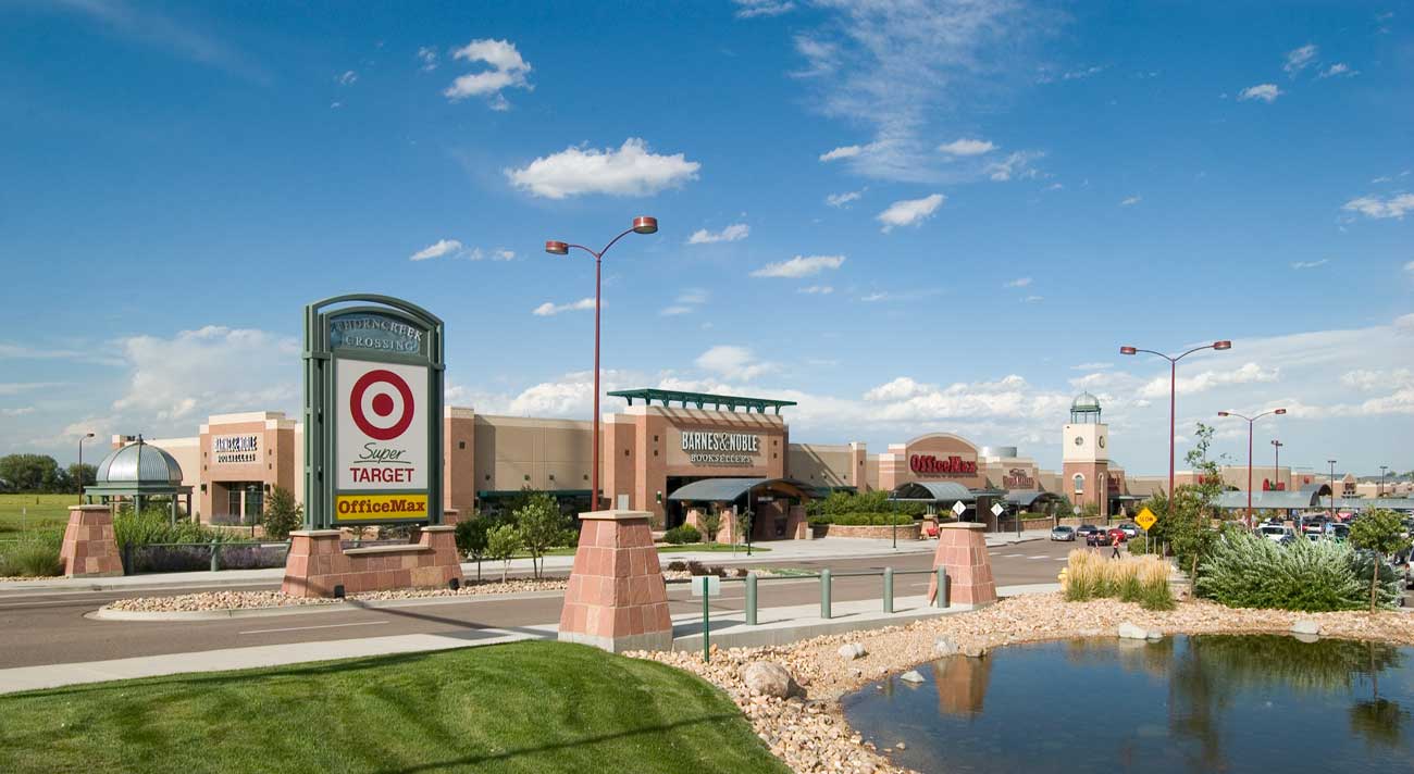 Entrance to Thorncreek Crossing retail development