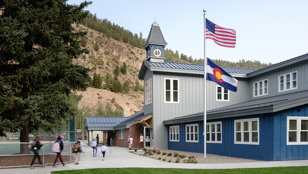 Lake City Community School exterior