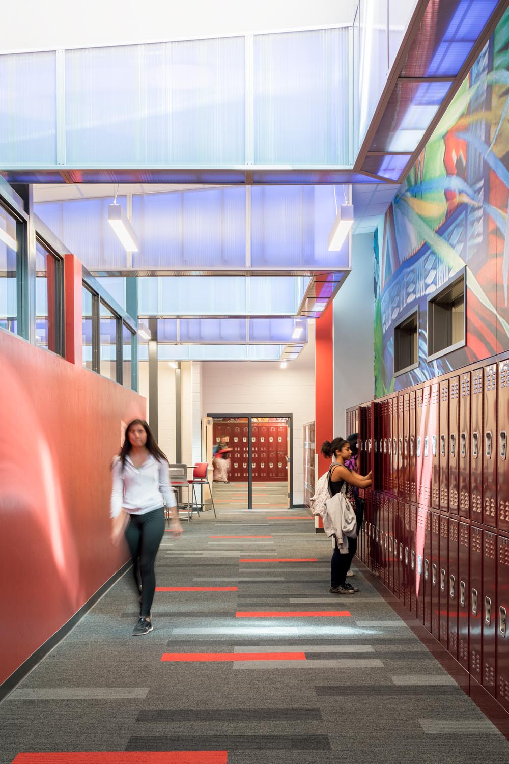 IgnacioHS Interior Photo Hallway 02