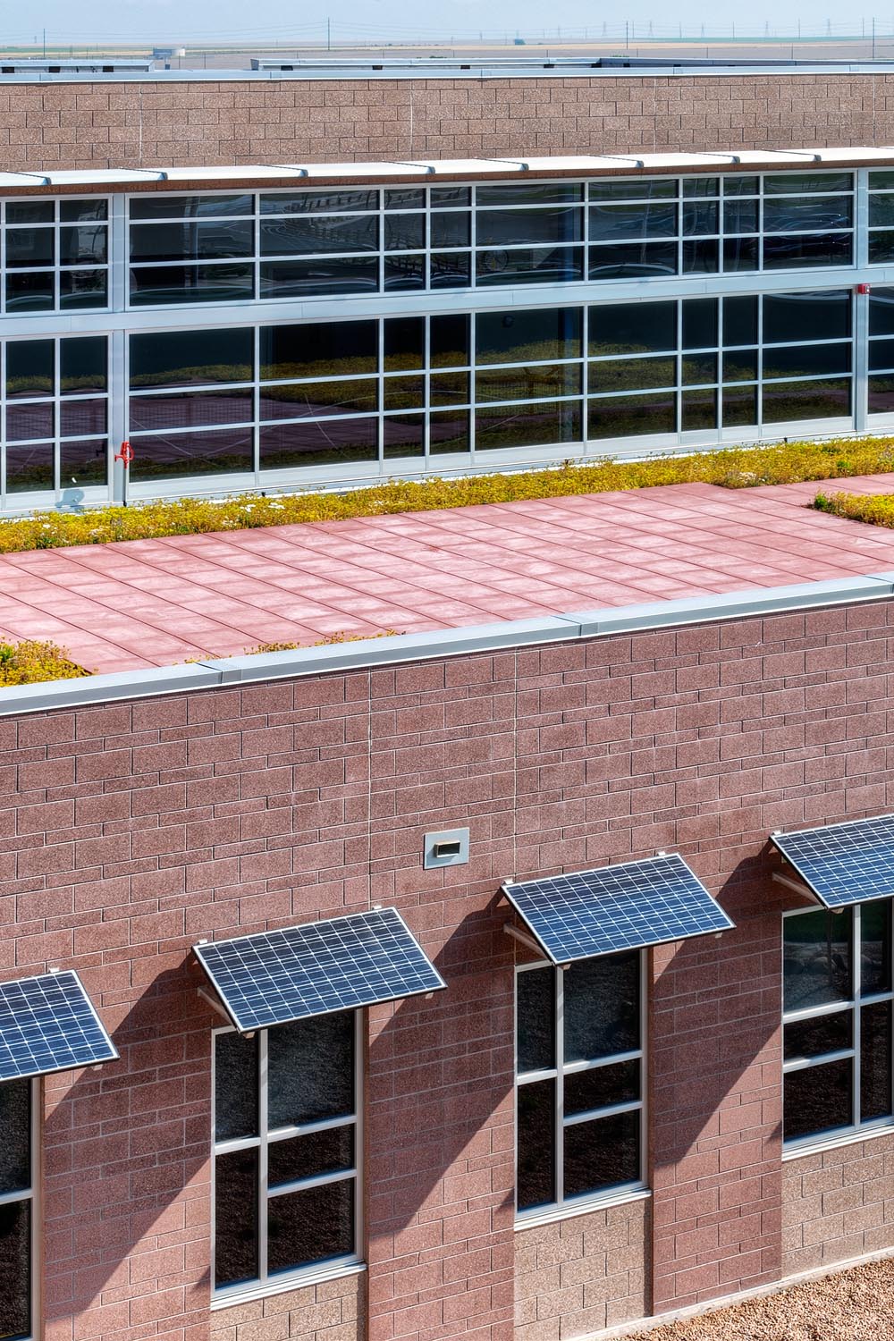 VistaPeak Exterior Photo GreenRoof 01