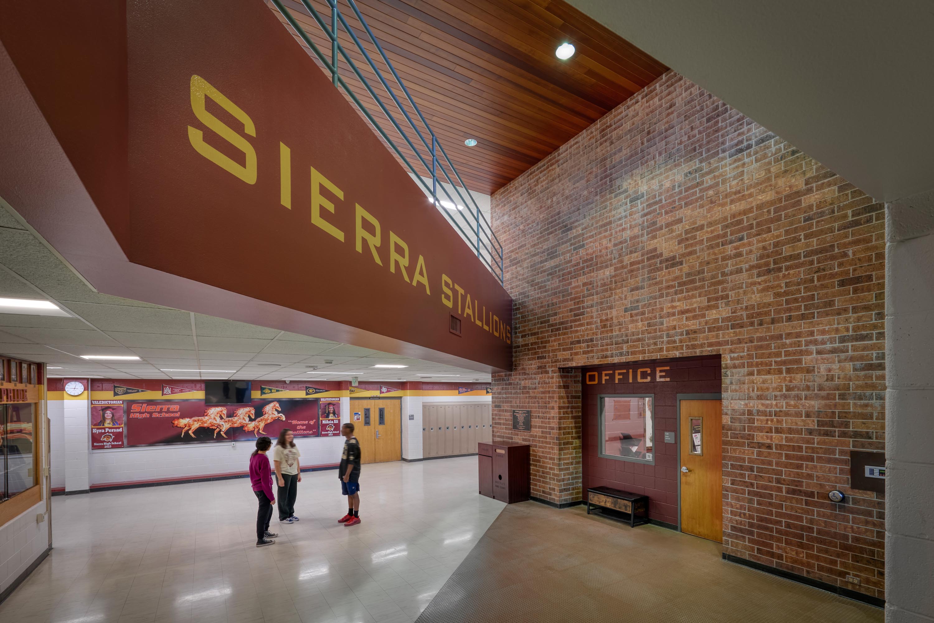 sierra hs interior photo lobby 3Kx2K